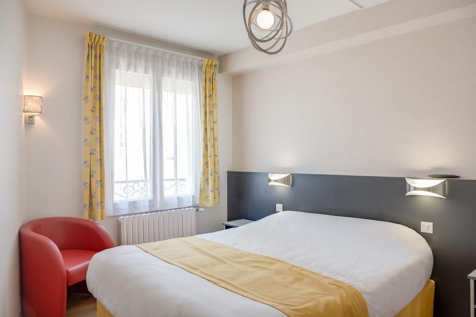 Hotel Logis De La Barque