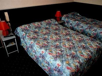 Logis De La Barque Hotel Beaumont-sur-Sarthe